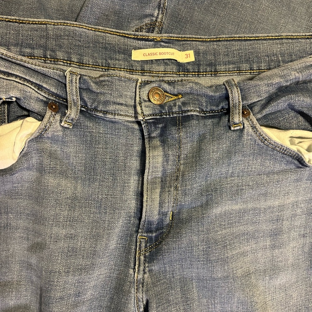 Classic Bootcut Levi’s Jeans Size 31  - Blue